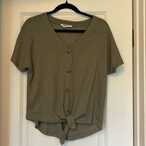Olive short sleeve top
